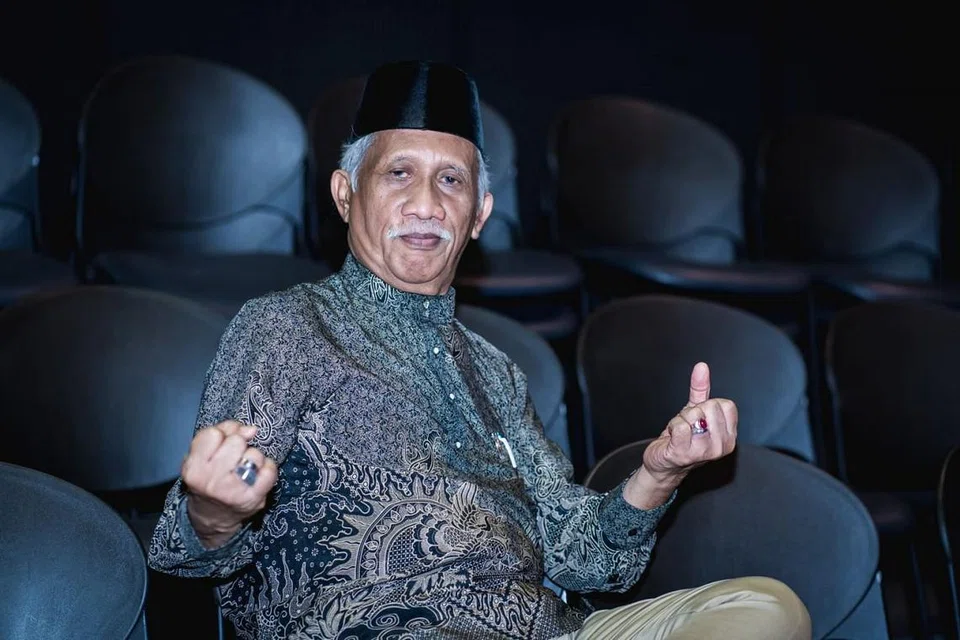 Nadiputra atau nama sebenarnya Almahdi Al-Haj Ibrahim