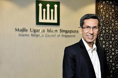 18 TAHUN TABUR BAKTI: Haji Mohammad Alami Musa mengundur diri setelah 18 tahun menabur bakti sebagai Presiden Muis, termasuk 10 tahun dalam peranan eksekutif dan lapan tahun sebagai Presiden bukan eksekutif. - Foto BH oleh DESMOND WEE