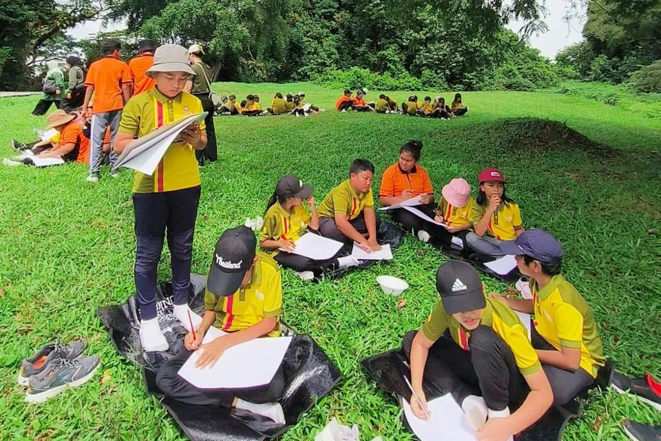 Pusat penjagaan PPIS di Bedok dan Jurong amat mementingkan mutu pendidikan yang menyeluruh. Pelajar berpeluang memanfaatkan program sukan, riadah dan pengayaan.