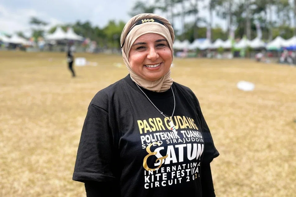 Peserta dari Tunisia, Cik Amel Amira Jelassi, 46 tahun.