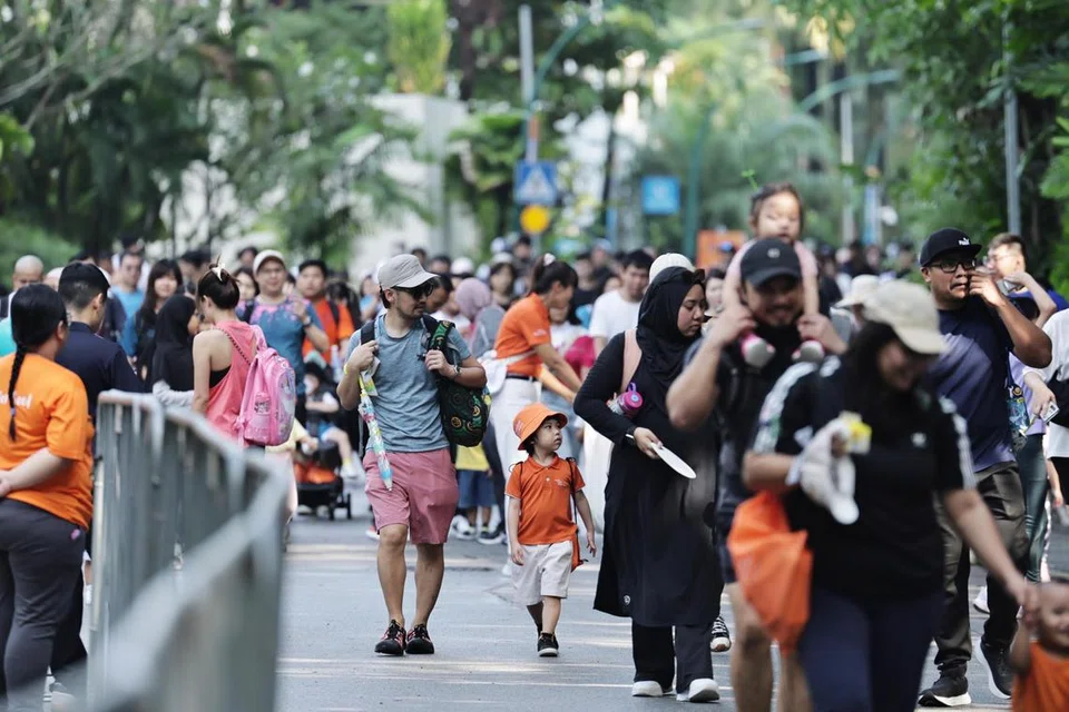 Acara pelancaran ‘Ibu Bapa Kita yang Hebat’ yang dihadiri oleh sekitar 2,000 peserta termasuk kanak-kanak prasekolah, pendidik awal kanak-kanak dan keluarga mereka berlangsung di Pantai Siloso pada 11 Mei. 
