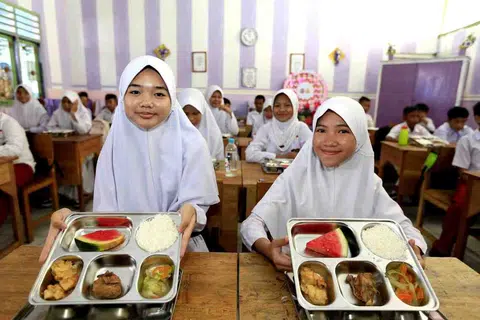 bajet program makanan percuma