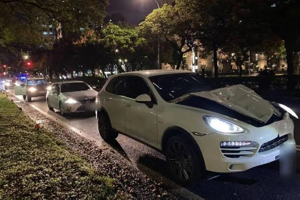 KEMALANGAN DI TAIWAN: Pramugara warga Singapura itu sedang menyeberang jalan apabila beliau dilanggar kereta Porsche yang dipandu oleh seorang lelaki dalam keadaan mabuk. 