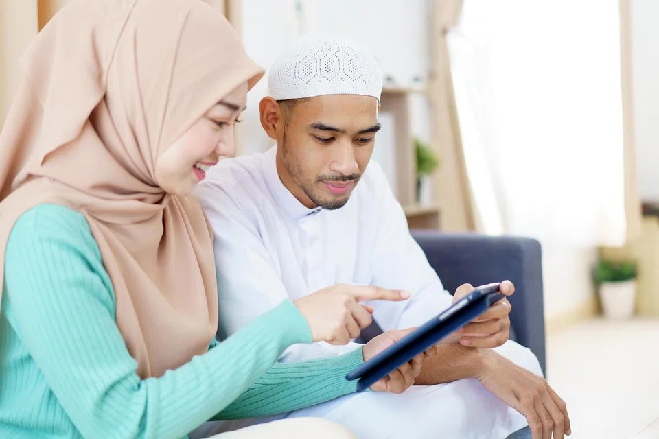 Walaupun kita telah berusaha sebaik mungkin dalam menilai antara dua pilihan, kita tetap manusia yang tidak sempurna dan kadangkala tersilap dalam membuat keputusan. Maka perbincangan perlu dalam membuat sebarang keputusan.