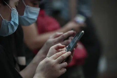 HALANG PENIPUAN: OCBC, UOB dan aplikasi e-dagang, Shopee, berkata bahawa mereka mengalu-alukan penerbitan Piawaian Aplikasi Selamat oleh Agensi Keselamatan Siber (CSA), yang baru sahaja diumumkan di Parlimen pada 10 Januari.