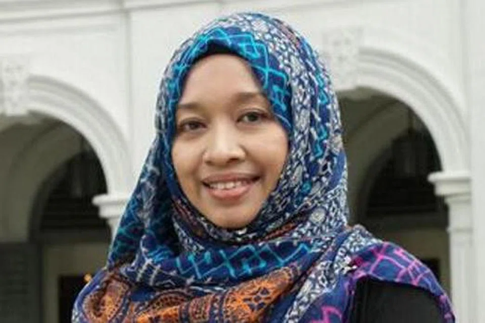 CIK NUR HANIM KHAIRUDDIN: Selaku kurator bersekutu, ingin lihat pesta seni Singapore Biennale menjadi pentas buat masyarakat lebih menghargai seni.