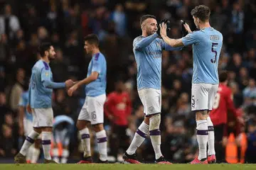 SASAR JUARA LAGI: Pemain Manchester City meraikan kejayaan mereka mara ke perlawanan akhir untuk mempertahankan Piala Liga Carabao selepas perlawanan menentang Manchester United di Stadium Etihad kelmarin. - Foto AFP