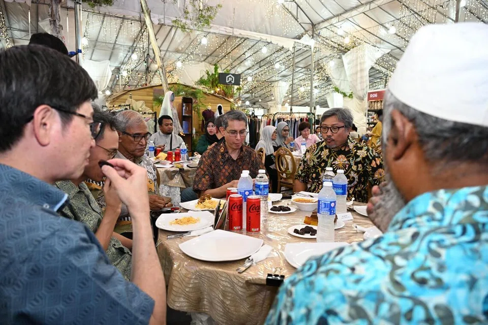 Faishal Ibrahim, Zainul Abidin Rasheed, Zaki Ma’arof 