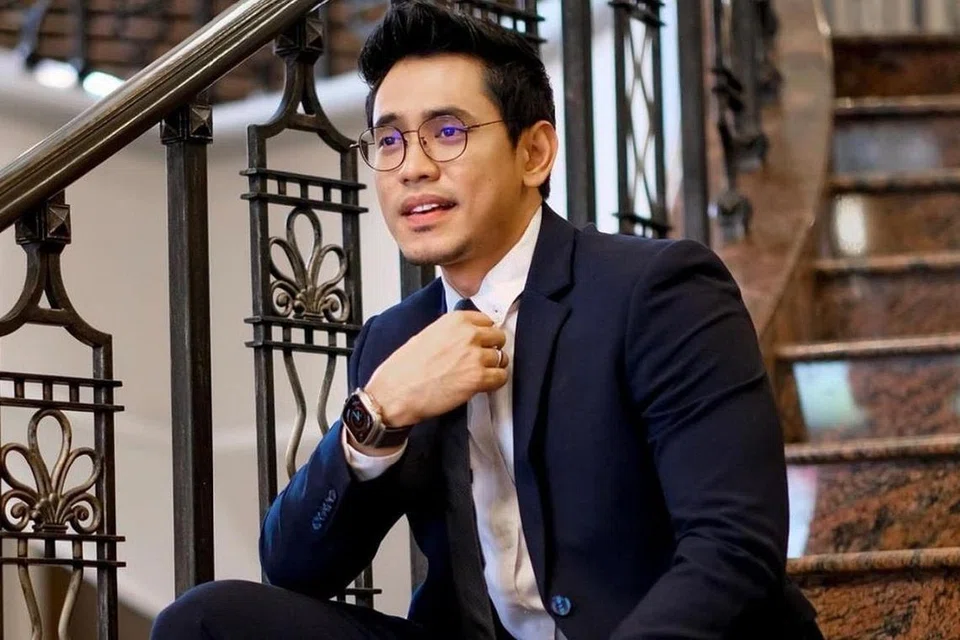 MUDAH MESRA: Khai Bahar akur dakwaan beliau meninggalkan seorang wanita setelah menabur janji manis hanya salah faham. - Foto INSTAGRAM/KHAI BAHAR