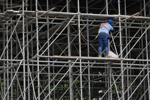 Sektor pembinaan, pengangkutan dan penyimpanan, serta marin menyumbang 80 peratus daripada jumlah kematian.