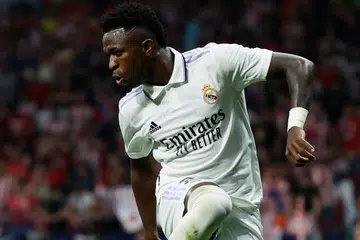 DIPANGGIL MONYET: Vinicius menjadi mangsa perkauman di Sepanyol kerana meraikan golnya dengan tarian khasnya. - Foto REUTERS