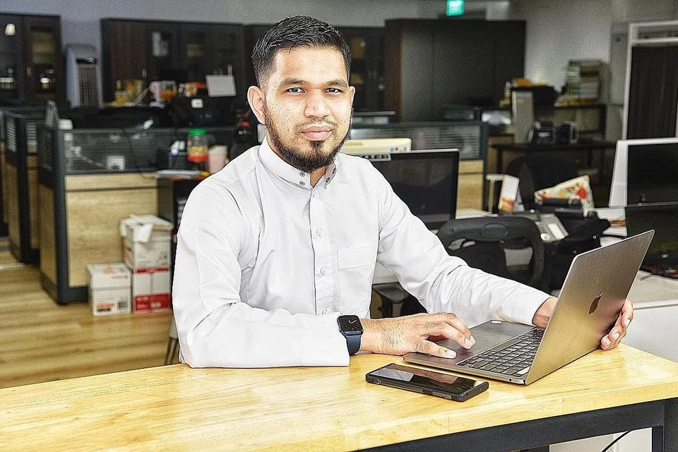 USTAZ MAHFUZ AL-HAFIZ ABDUL RAHMAN: Lulusan dari Universiti Islam Madinah dalam jurusan Syariah dan merupakan pengasas Travelustaz.com. - Foto BH oleh DESMOND WEE