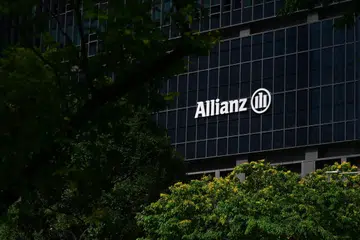 Syarikat insurans Jerman, Allianz, dalam satu kenyataan pada 16 Disember, berkata ia akan menarik balik tawarannya untuk memperolehi pegangan 51 peratus saham dalam Income Insurance dalam satu perjanjian bernilai $2.2 bilion.
