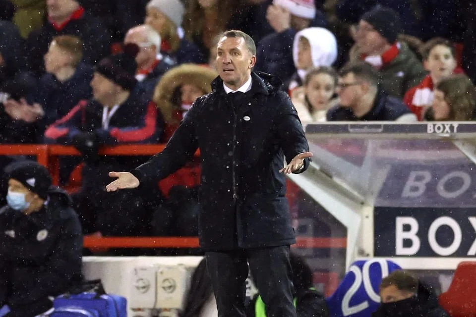 MEMALUKAN: Reaksi Rodgers ketika kekalahan Leicester City kepada Nottingham Forest dalam pusingan keempat Piala FA, kelmarin. - Foto REUTERS