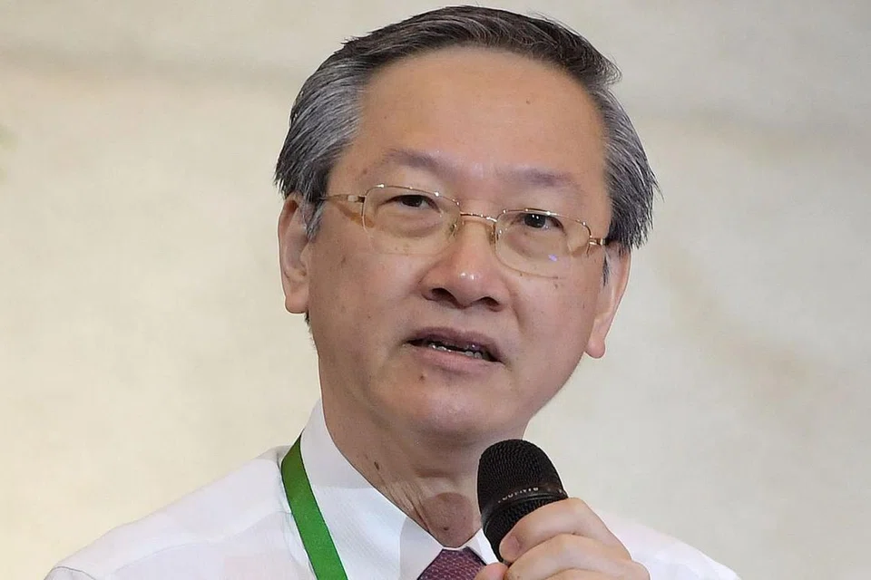 PIHAK BERKEPENTINGAN: Dua kapal pemecah ais pertama Asia beroperasi di Laut Barents. Ia dibina oleh Keppel Singmarine bagi sebuah anak syarikat Russia Lukoil pada 2008. Singapura ahli Majlis Artik, dengan Encik Sam Tan sebagai wakilnya. - Foto fail KEPPEL OFFSHORE & MARINE