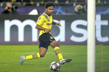 GOL KEMENANGAN: Penyerang Borussia Dortmund, Karim Adeyemi, menjaringkan gol solo hebat yang menewaskan Chelsea. - Foto EPA-EFE