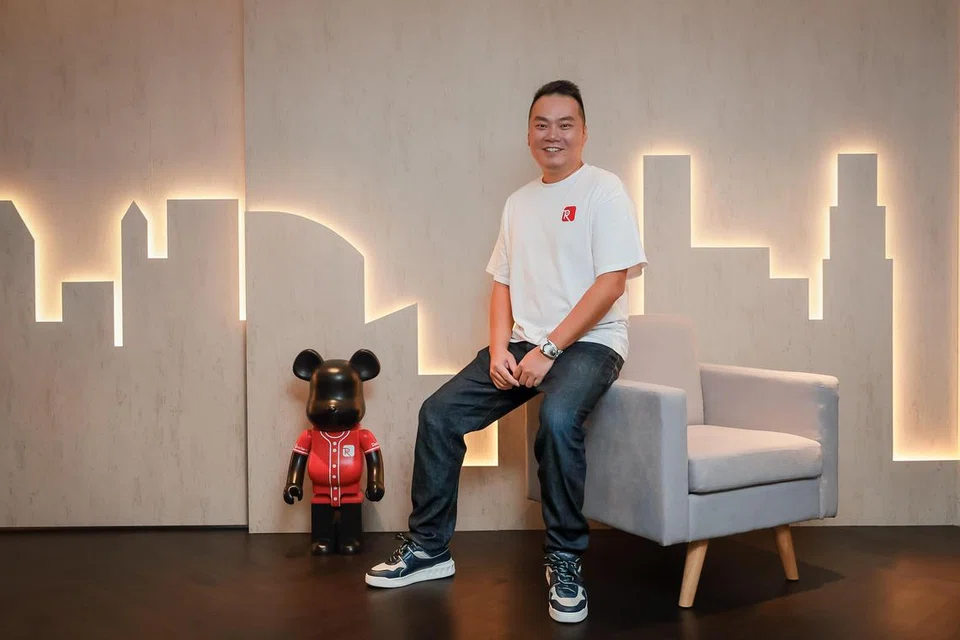 Pengasas dan pengarah syarikat Redbrick Mortgage Advisory, Encik Eugene Huang, memberi nasihat berguna mengenai pelaburan.