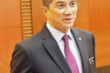 DATUK SERI AZMIN ALI: Bakal rasmi Konvensyen Nasional Belia PKR pada 6 Disember di Melaka.