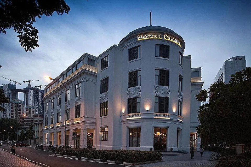 PUSAT TIMBANG TARA: Bangunan Maxwell Chambers sebuah bangunan bersejarah, yang dipulihara, kini merupakan pusat timbang tara antarabangsa. - Foto fail