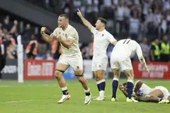 CABARAN SETERUSNYA: Pemain England, Ben Earl, meraikan kemenangan 30-24 atas Fiji di Piala Dunia Ragbi 2023. Mereka akan menentang Afrika Selatan di peringkat seterusnya, tetapi ramai menjangka England akan kalah.