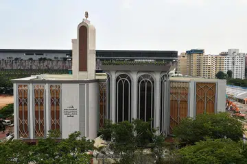 TAWAR KHIDMAT: Masyarakat berpeluang mengetahui tentang pelbagai program dan kegiatan anjuran Masjid Darul Ghufran di rumah terbukanya.