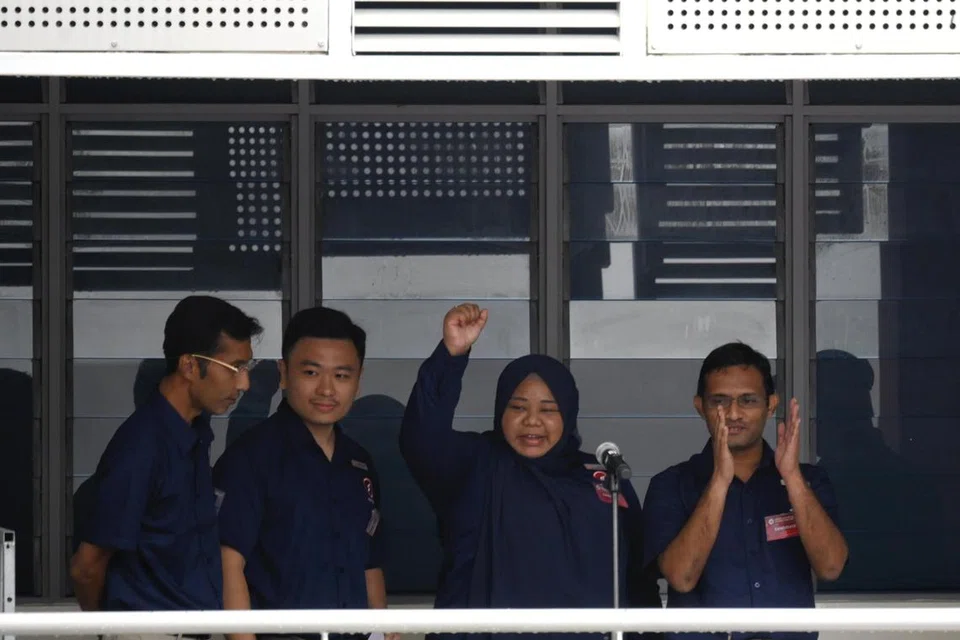 RDU, liyana dhamirah, parti titik merah