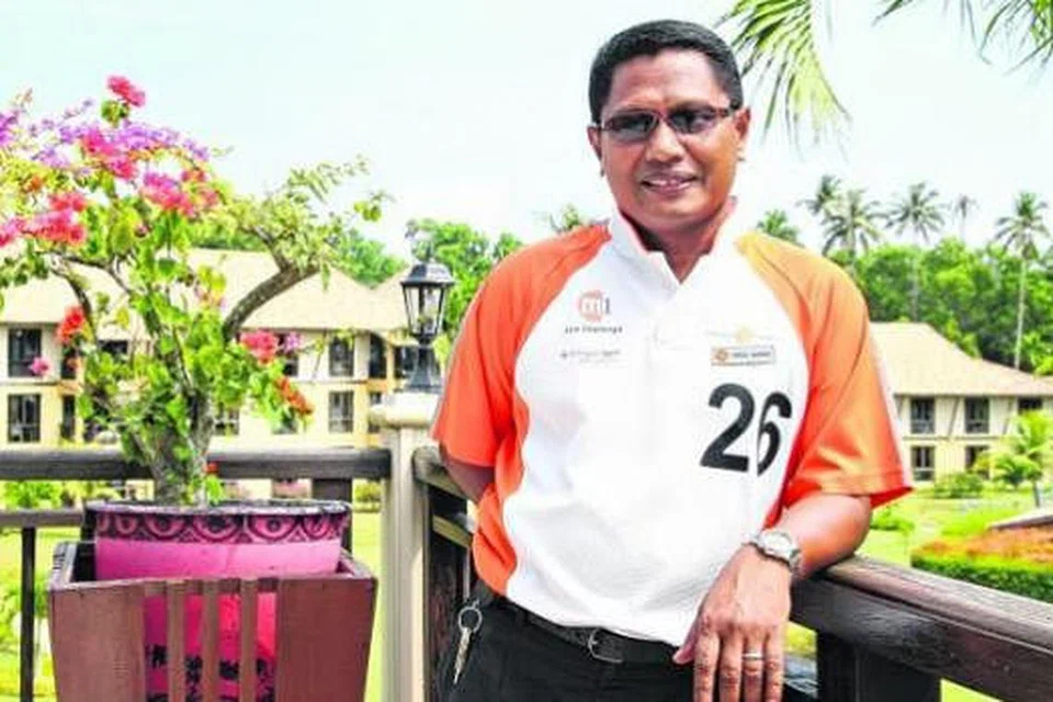 ANAK SINGAPURA BERJAWATAN PENTING DI BINTAN: Empat pusat peranginan atau 'resort' serta 11 hotel kini di bawah operasi syarikat Bintan Resorts International di mana Encik Abdul Wahab Abdul Rahman, bertindak selaku Pengurus Besar Kumpulan, dengan 750 pekerja di bawah kendaliannya. - Foto NIRWANA GARDENS RESORT