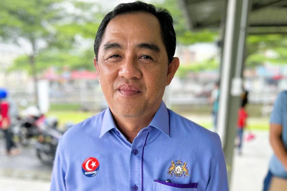 Ahli Dewan Undangan Negeri (Adun) Permas, Encik Baharudin Mohamed Taib.