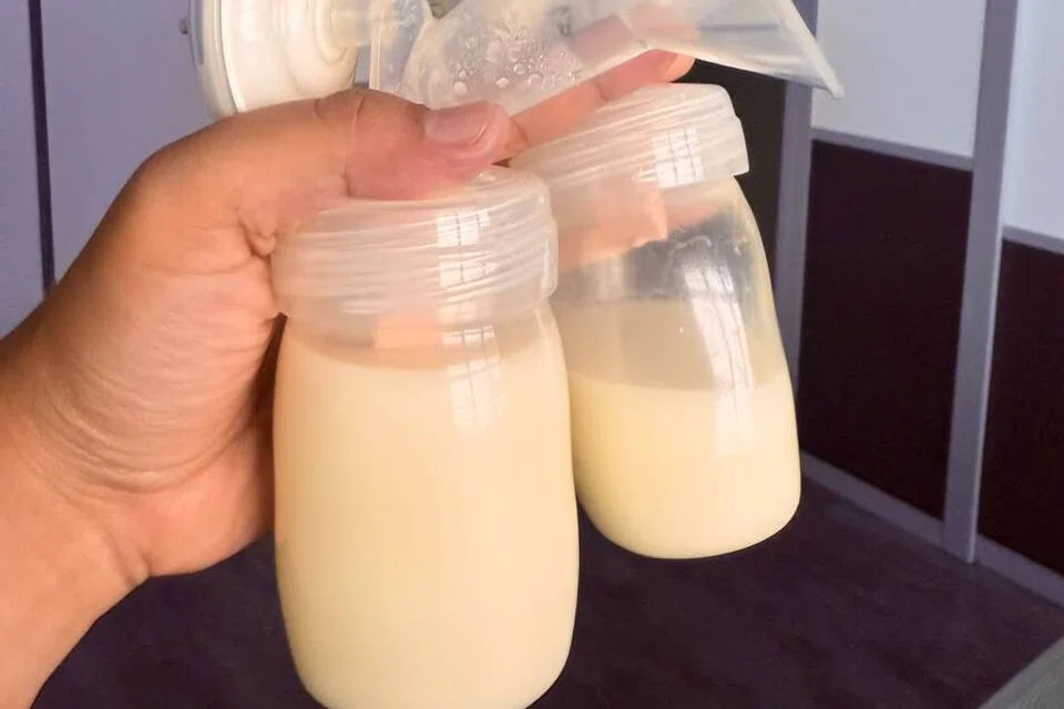 Produk laktasi dipercayai dapat meningkatkan pengeluaran susu ibu seperti yang didakwa oleh pelanggan Milkforbubs yang mengongsi pengalaman mereka setelah memakan produk laktasi.
