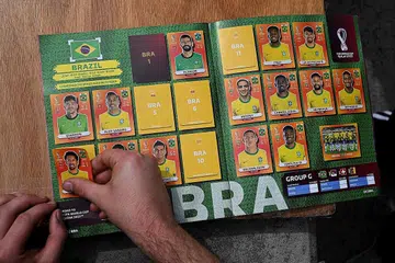 MASIH DIMINATI: Bagi edisi Piala Dunia 2022 di Qatar, albumnya merangkumi 670 pelekat. - Foto AFP