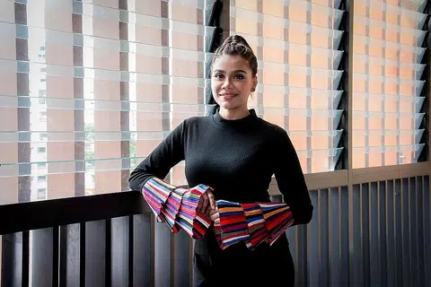 HUDA ALI: Terus memperluas niaga dengan mengenalkan khidmat penganjuran keramaian LalooLepak dan bengkel seni si cilik LalooLittle sebagai tambahan pada bazar LalooLalang. - Foto BM oleh NUR DIYANA TAHA