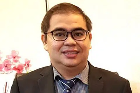 Profesor Dr Awang Azman Awang Pawi daripada Universiti Malaya.