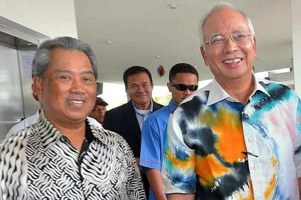 HANYA SPEKULASI: Datuk Seri Najib (kanan) menyangkal khabar angin tentang pengunduran timbalannya, Tan Sri Muhyiddin Yassin, dari Kabinet dan menganggapnya sebagai "rekaan politik". - Foto