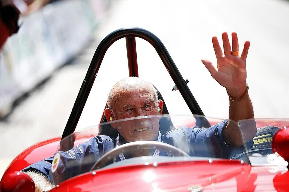 TINGGAL LEGASI: Sir Stirling Moss antara pemandu F1 yang telah meninggalkan kesan yang mendalam dalam dunia sukan lumba kereta. - Foto REUTERS