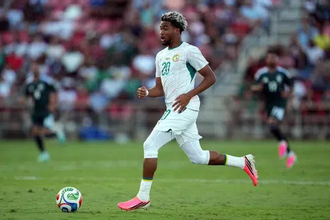 Ibrahim Mbaye mungkin belum dikenali ramai seperti Yamal, tetapi pemain sayap Paris Saint-Germain (PSG) ini dilihat sebagai antara permata terbesar bola sepak Afrika. Dengan kepantasan dan keberanian mencabar pertahanan lawan, beliau mampu mengubah perlawanan dalam sekelip mata. Ketajaman dan kelicikan beliau dapat dilihat melalui jaringan beliau semasa menentang Perancis. Beliau melepasi pertahanan Perancis dengan mudah dan melepaskan rembatan kencang untuk menjaringkan gol tunggal Senegal. Piala Dunia ini boleh menjadi pentas yang memperkenalkan namanya kepada seluruh dunia.