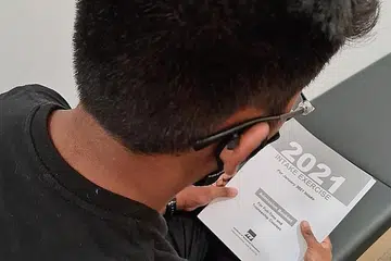 BUKA LEMBARAN BARU: Daniel, yang dimasukkan ke Rumah Budak-Budak Lelaki Singapura selama dua tahun pada 2018, menerima keputusan GCE peringkat 'N' Khamis lalu. - Foto MSF