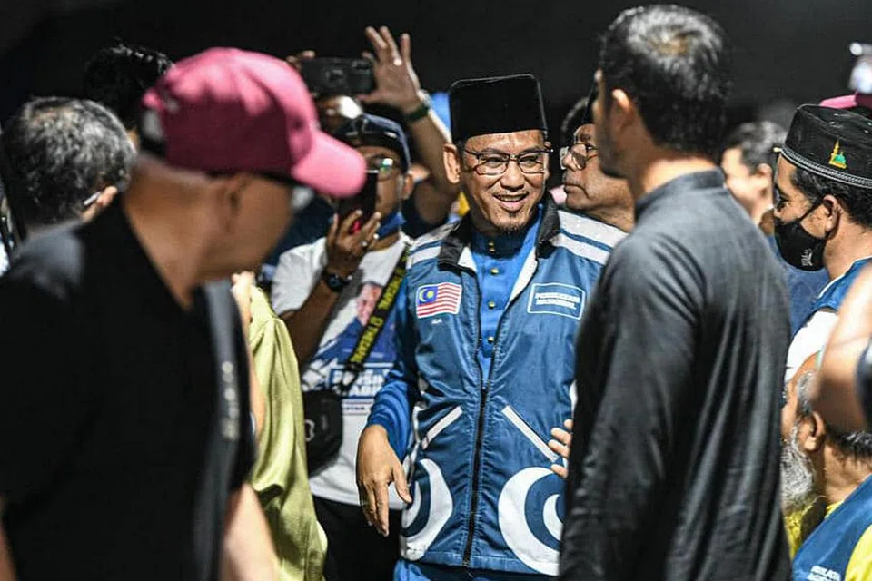 DATUK SERI AHMAD FAIZAL AZUMU: Yakin ada peluang saksama untuk menewaskan Datuk Anwar di Tambun. - Foto FACEBOOK FAIZAL AZUMU