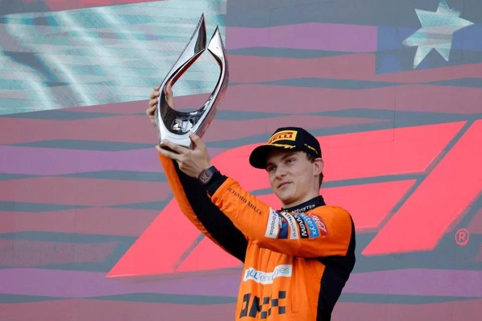 Pemandu McLaren, Oscar Piastri, mencatat prestasi baik dalam kerjayanya selepas memenangi Grand Prix Azerbaijan pada 15 September. Piastri juga meraih lebih banyak mata daripada pemandu lain dalam tujuh perlumbaan lalu.