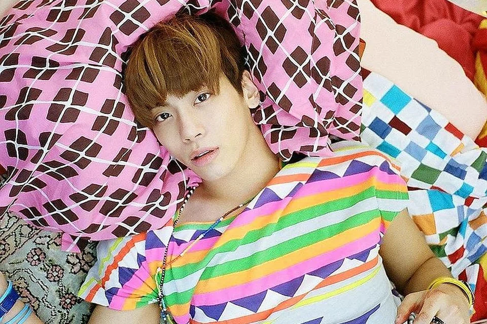 KIM JONG-HYUN (1990-2017) - 27 tahun.