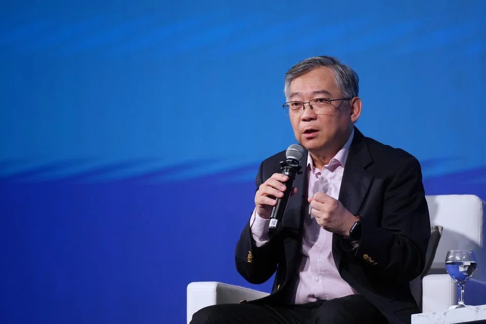 Timbalan Perdana Menteri, Encik Gan Kim Yong.