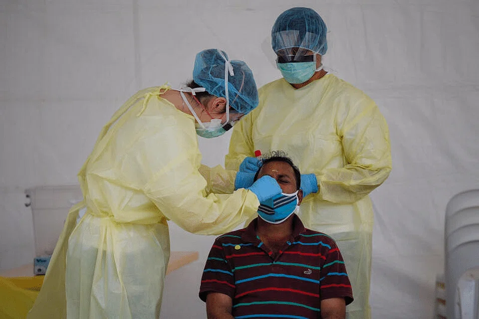 COVID-19: Kes jangkitan Covid-19 di sini kini telah mencecah lebih dari 13,000 kes setelah MOH mendedahkan 931 kes baru sehingga 12 tengah hari tadi (24 April), kebanyakannya melibatkan pekerja asing yang tinggal di asrama.