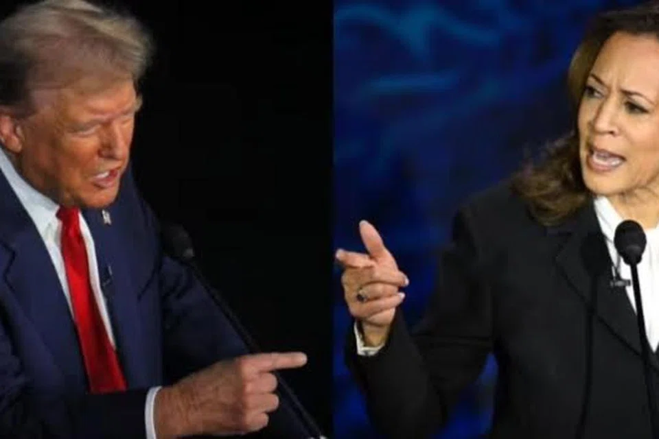 Dua gambar montaj menunjukkan calon presiden Republikan, Encik Donald Trump dan Naib Presiden Amerika Syarikat yang juga calon presiden Demokrat, Cik Kamala Harris, bertikam lidah dalam debat presiden di Pusat Perlembagaan Negara di Philadelphia, Pennsylvania.