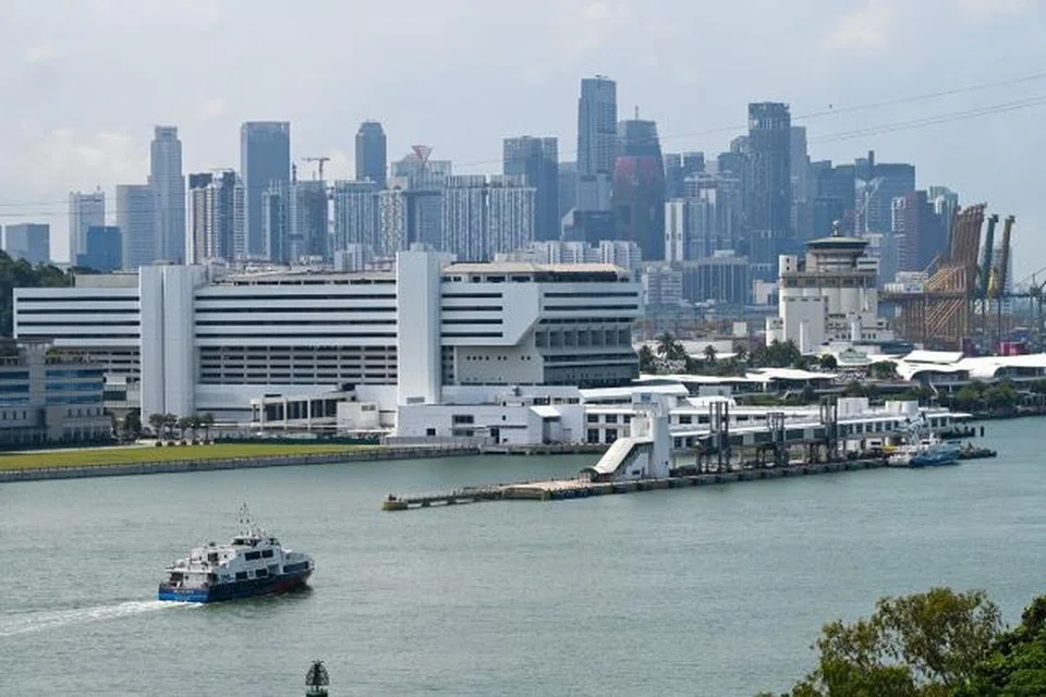 Pihak berkuasa Indonesia dilapor akan menjalankan siasatan berikutan kenaikan harga feri ulang-alik Batam-Singapura yang meningkat sekali ganda sejak selepas pandemik Covid-19.