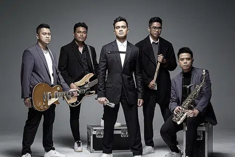 The Locos (gambar). - Foto IG / ALIF SATAR
