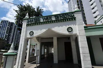  BANTUAN RAMADAN: Maybank Islamic memperuntukkan $10,000 untuk 80 keluarga berpendapatan rendah yang kebanyakannya berada di timur dan tengah Singapura dan telah mendaftar dengan Masjid Wak Tanjong dan Kelab Samrah Singapura.