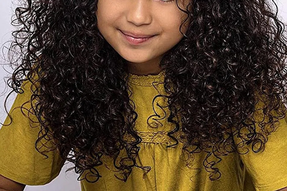 ELIANA SUA: Walaupun hanya muncul dalam beberapa babak sahaja, Eliana Sua selaku anak watak Hobbs, Sam, menampakkan potensi besarnya sebagai pelakon bersahaja. - Foto IMDB