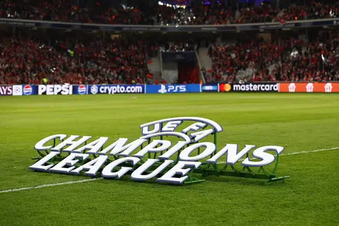 Sekurang-kurangnya lima pasukan Liga Perdana England (EPL) akan beraksi di Liga Juara-Juara musim depan. Ini kerana England menduduki tangga teratas ranking ‘koefisien’ Kesatuan Persatuan Bola Sepak Eropah (Uefa), yang melayakkan mereka untuk mendapatkan satu lagi tempat kelayakan Liga Juara-Juara di atas empat pasukan yang layak secara automatik. 