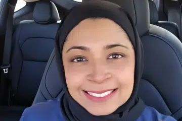 Pempengaruh tempatan, Cik Sheena Akbal, atau lebih dikenali sebagai isteri penyanyi Taufik Batisah, mengulas bagaimana beliau akan berdepan dengan pertanyaan mencabar daripada orang lain semasa sambutan Hari Raya.