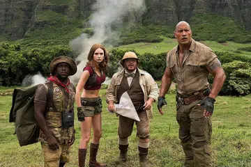 AKAN ADA SEKUEL: (Dari kanan) Dwayne Johnson bersama Jack Black, Karen Gillian dan Kevin Hart merupakan antara pelakon filem 'Jumanji: Welcome To The Jungle' dan sekuel kepada filem ini dikatakan sedang disiapkan. - Foto SONY PICTURES