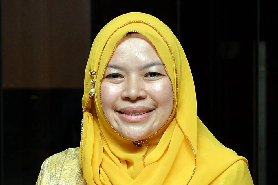  CIK SAMSIAH: Firmanya cari pasaran baru selepas jaya eksport produknya ke Timur Tengah.